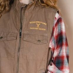 Yellowstone Dutton Ranch Logo Cloth Vest -Bioworld Shop FlannelFinals 008a