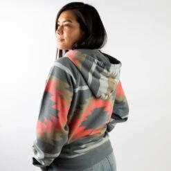 Yellowstone Dutton Ranch Logo Overland Hoodie -Bioworld Shop YS SPORT HDIE 1x1 010.jpg preferred