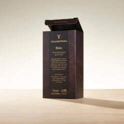 Yellowstone Ride Eau De Cologne -Bioworld Shop Yellowstone Ride Men Box Back Partially Open 001 1000x1000px